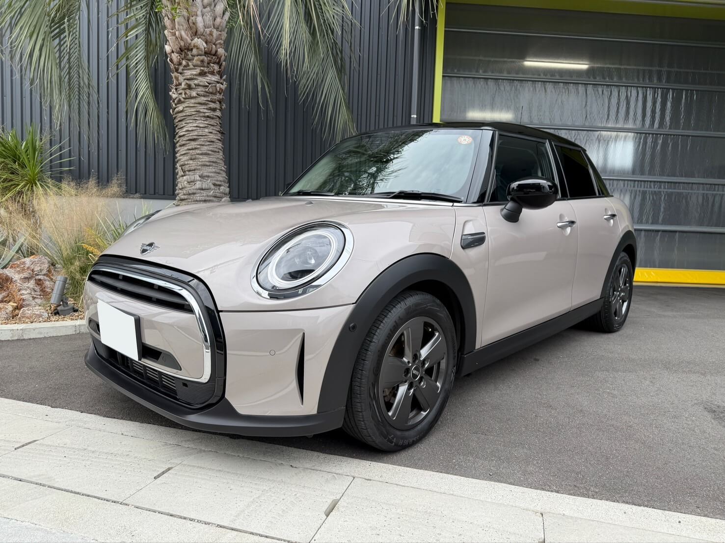 お客様がが購入したMINIのフロント