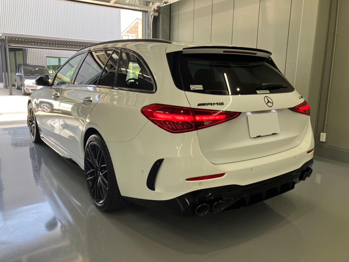 お客様が購入したメルセデスAMG C43 ステーションワゴンのリア