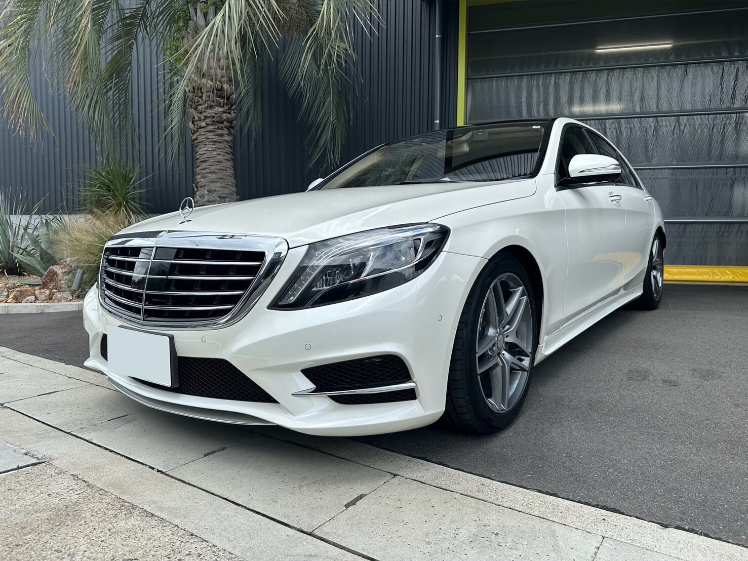 お客様がが購入したメルセデスベンツ S400h Exclusiveのフロント