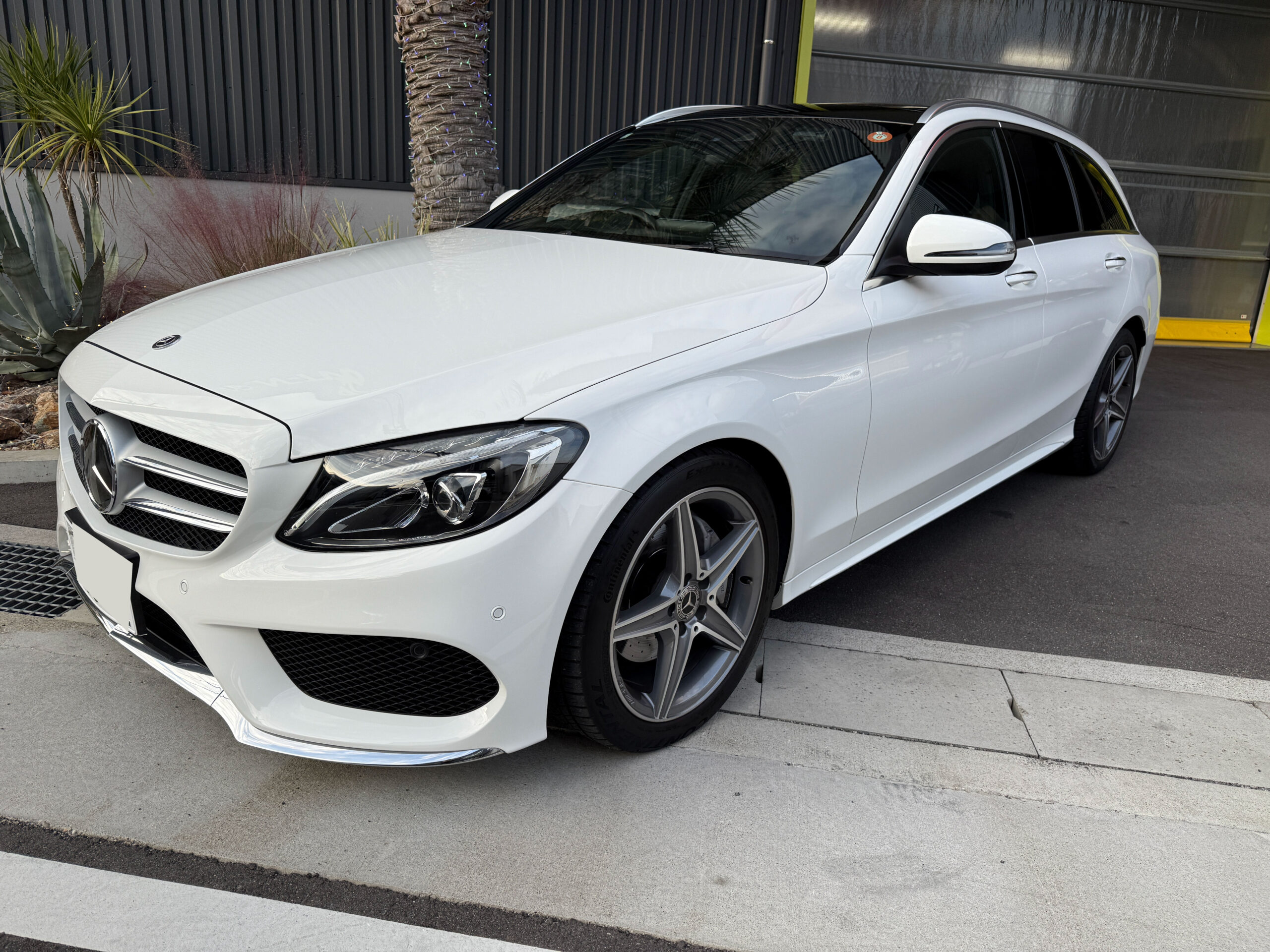 お客様が購入したメルセデスベンツ Cクラスのフロント
