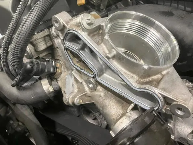 ブローバイホース交換作業