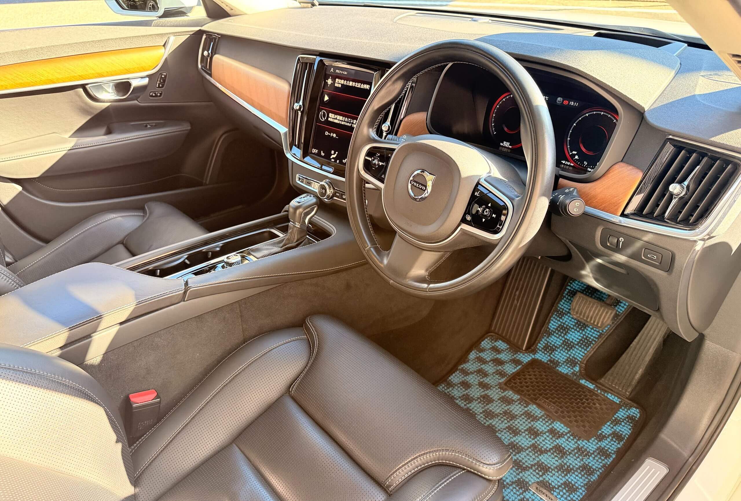 ボルボ V90の車両写真